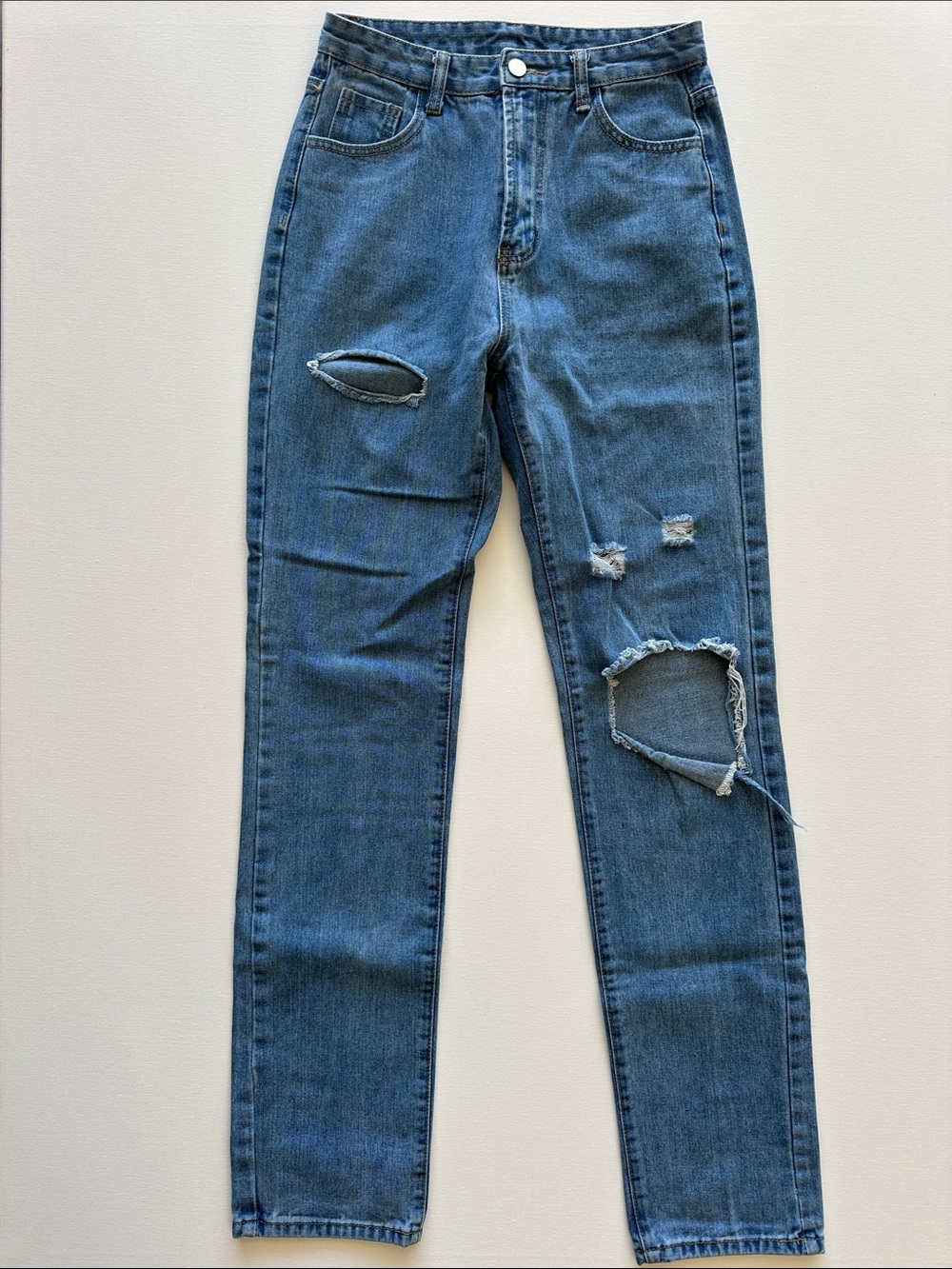 SHEIN Distressed Dark Blue Straight-Leg Jeans